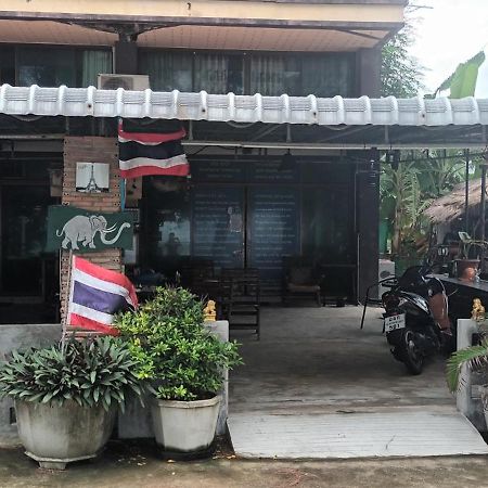 Sammy Seaview Mae Ramphueng Beach Front Golden Elephant บ้านช้างทองวิวทะเลหน้าหาดแม่รำพึง Районг Екстер'єр фото