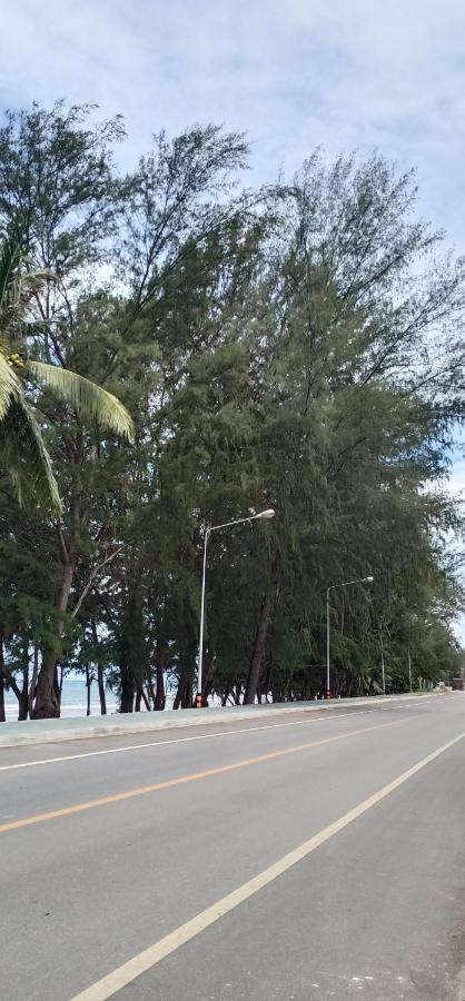 Sammy Seaview Mae Ramphueng Beach Front Golden Elephant บ้านช้างทองวิวทะเลหน้าหาดแม่รำพึง Районг Екстер'єр фото